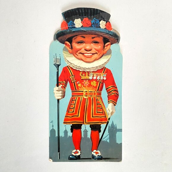 Beefeater Smiling Yeoman Guard Diecut Postcard Colourmaster International Large - Picture 1 of 6